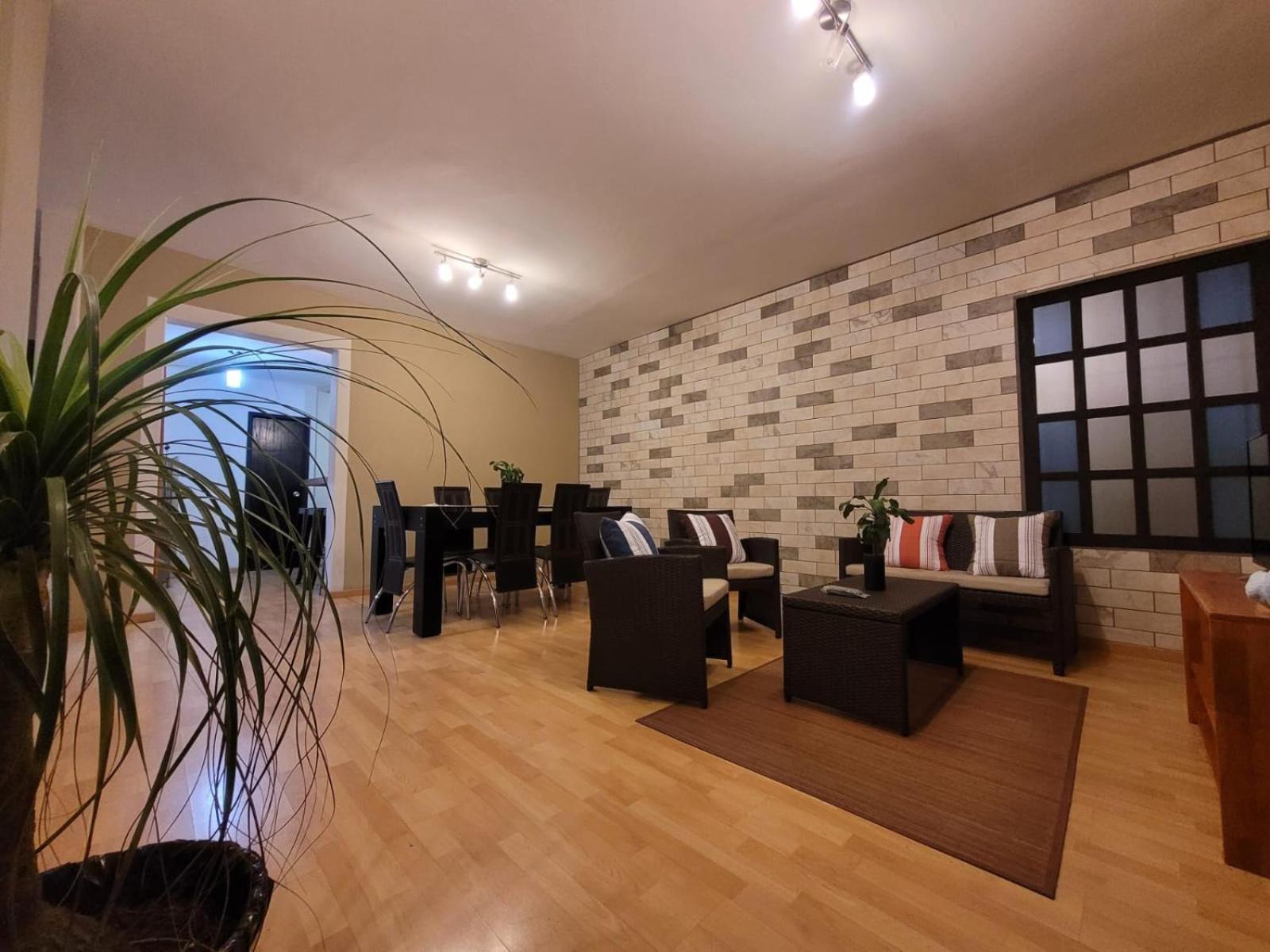 Casa B & L Centrico Departamento Apartment